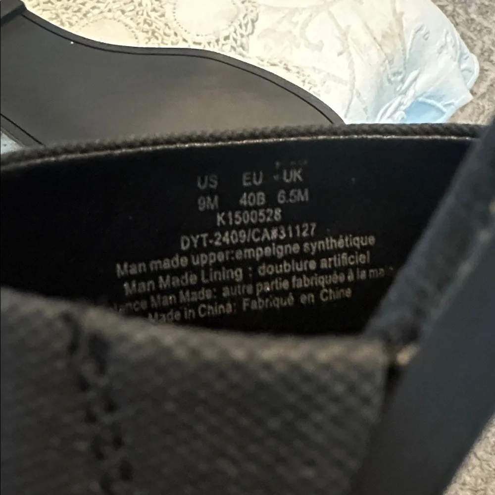 DKNY Black Women's Sandals - Picture 4 of 4